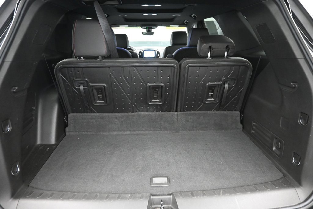 Used 2023 Chevrolet Traverse RS w/ LPO, Floor Liner Package AWD/4WD image 12