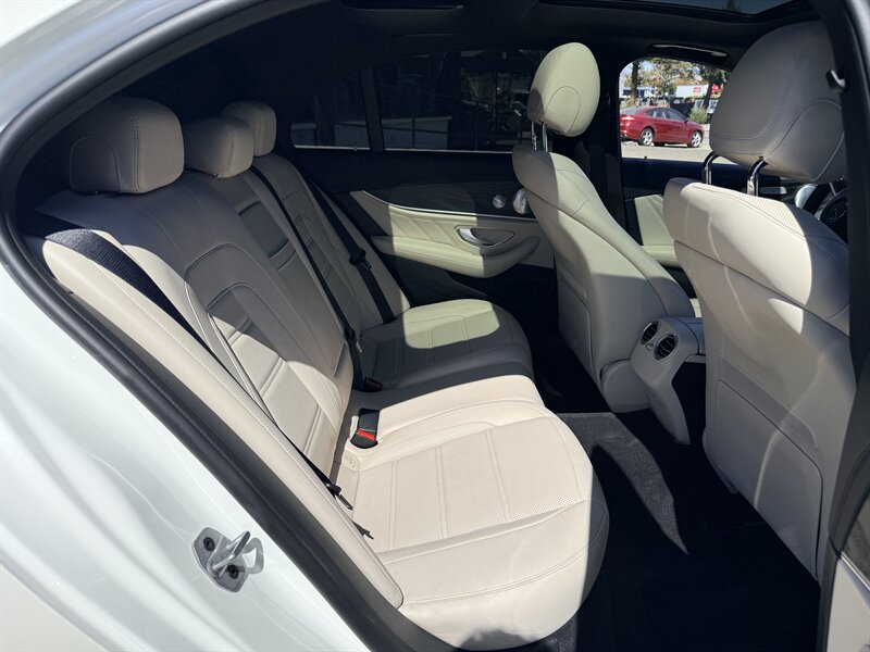 Used 2018 Mercedes-Benz E 43 AMG 4MATIC Sedan image 27