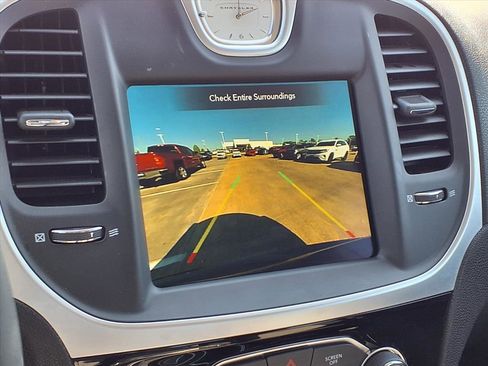 Used 2023 Chrysler 300 Touring w/ Sport Appearance Package image 16