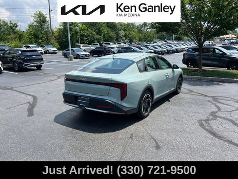 Certified 2025 Kia K4 GT-Line Turbo FWD image 5