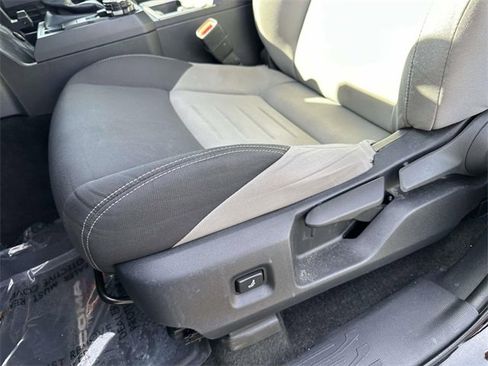 Used 2024 Toyota Tacoma TRD Off-Road image 15