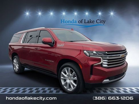 Used 2021 Chevrolet Suburban High Country RWD image 1