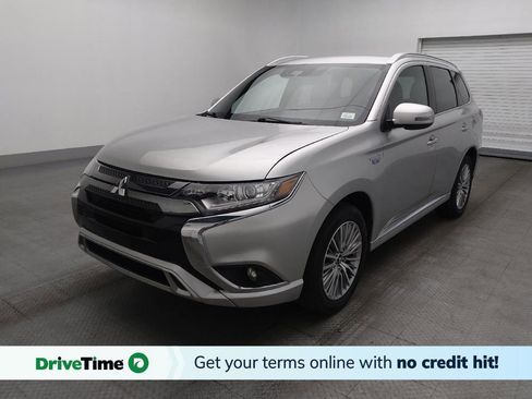 Used 2022 Mitsubishi Outlander LE image 1