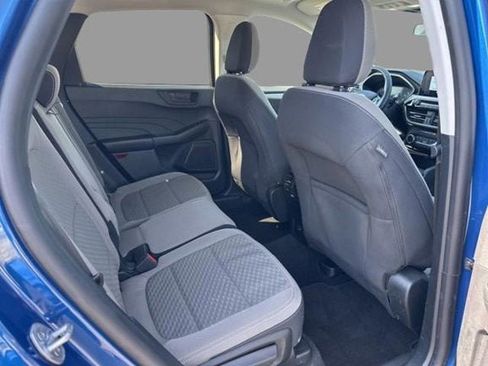Certified 2022 Ford Escape SE w/ SE Sport Appearance Package FWD image 11