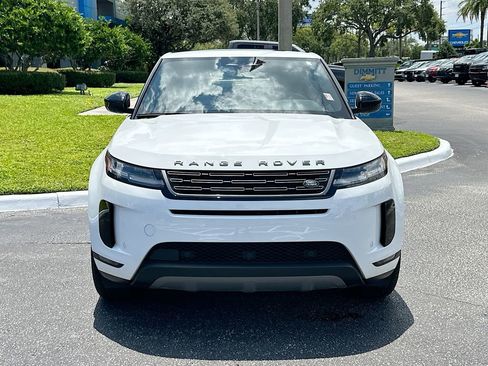 Used 2025 Land Rover Range Rover Evoque S image 2