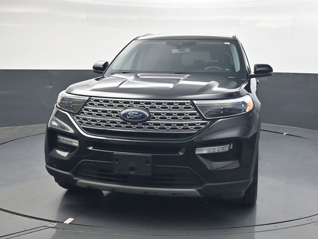 Used 2021 Ford Explorer Limited w/ Equipment Group 301A AWD/4WD image 13