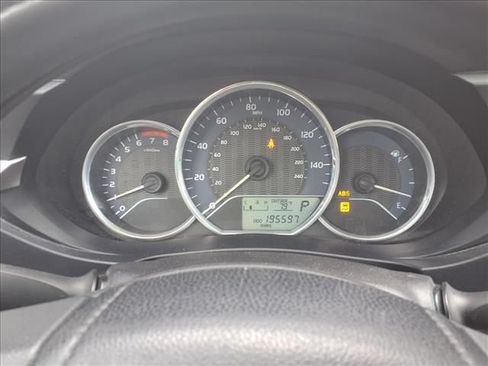 Used 2015 Toyota Corolla LE FWD image 31