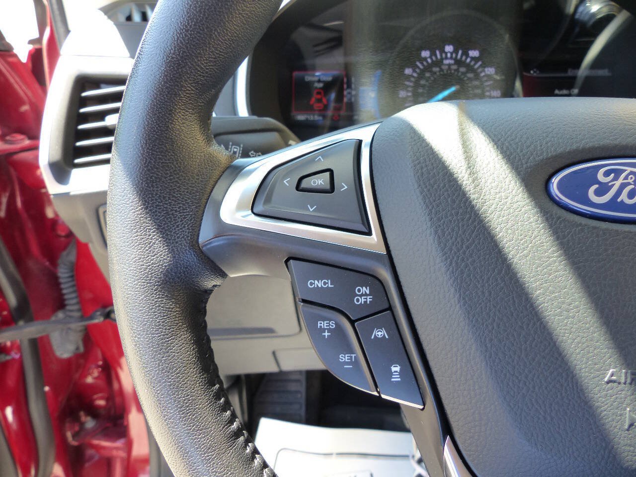 Used 2020 Ford Edge SEL w/ Convenience Package AWD/4WD image 26