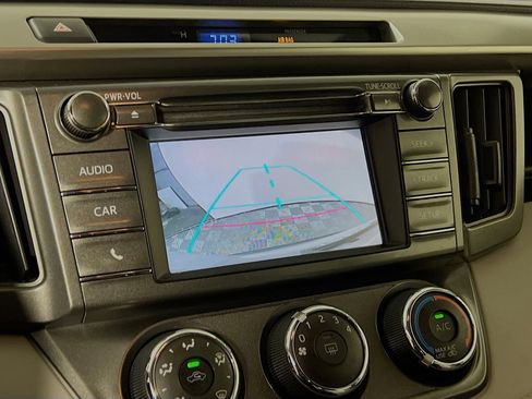 Used 2014 Toyota RAV4 LE image 28