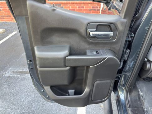 Used 2019 Chevrolet Silverado 1500 Custom Trail Boss w/ Custom Convenience Package AWD/4WD image 35