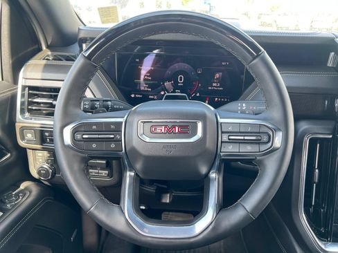 Used 2026 GMC Yukon XL Elevation AWD/4WD image 15