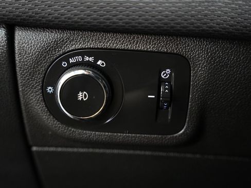 Used 2018 Chevrolet Cruze LT w/ Sun And Sound Package FWD image 46