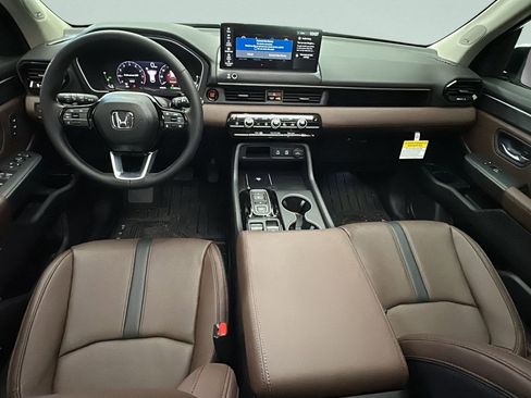 New 2026 Honda Pilot Touring image 23