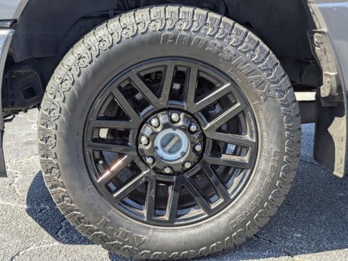 Used 2019 Ford F250 Lariat w/ Lariat Ultimate Package image 30