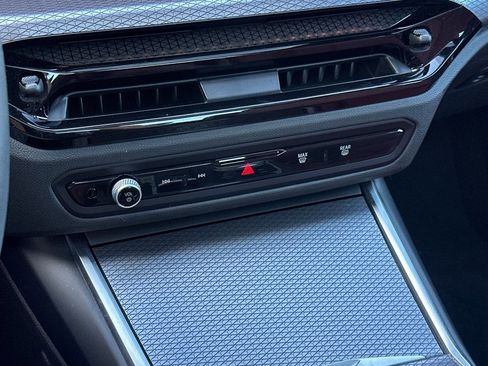 Used 2025 BMW 330i xDrive Sedan w/ Convenience Package image 22