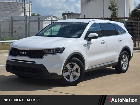 Used 2023 Kia Sorento LX FWD image 1