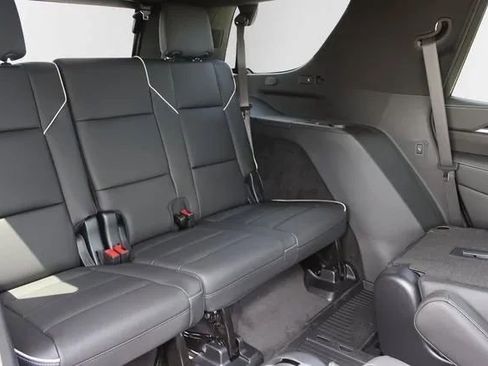 New 2025 Cadillac Escalade Premium Luxury w/ Touring Package image 19