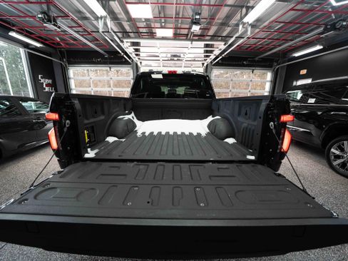 Used 2023 Ford F150 Lightning XLT image 26