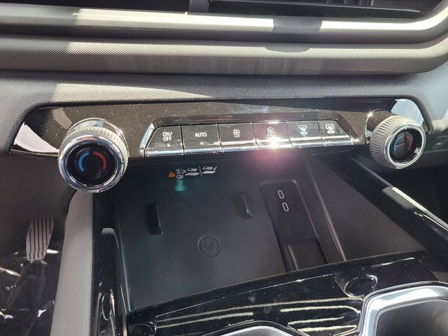 New 2026 Chevrolet Silverado EV LT w/ Plus Package AWD/4WD image 32