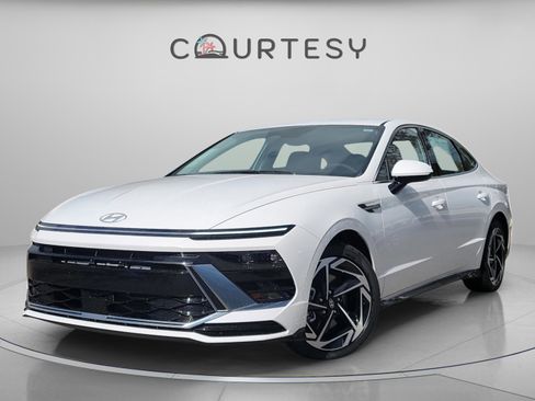 New 2026 Hyundai Sonata SEL image 3