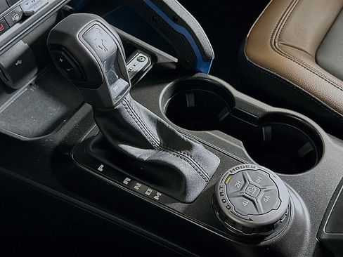 Used 2023 Ford Bronco Outer Banks image 18