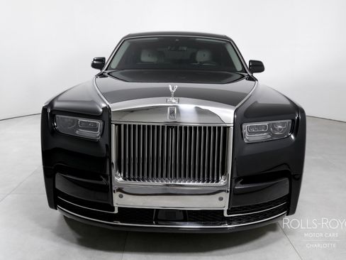 Certified 2025 Rolls-Royce Phantom Sedan image 5