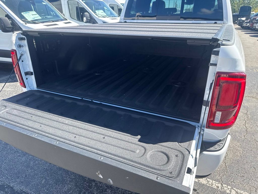 Used 2026 RAM 2500 Limited AWD/4WD image 45