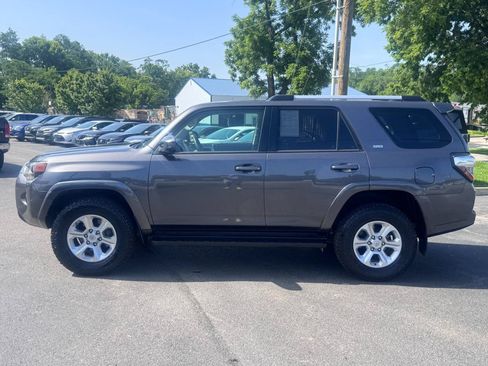 Used 2021 Toyota 4Runner SR5 AWD/4WD image 6