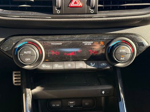 Used 2023 Kia Forte GT-Line w/ GT-Line Premium Package image 35