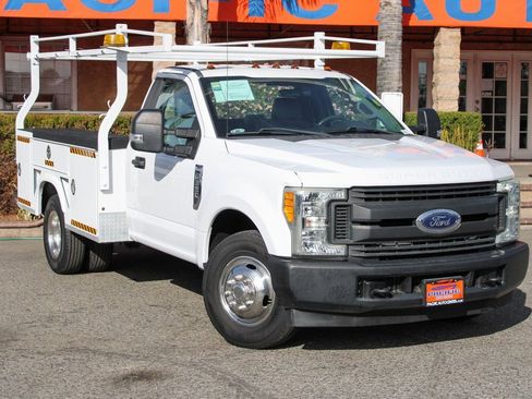 Used 2017 Ford F350 XL w/ Power Equipment Group image 2
