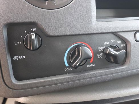 Used 2023 Ford E-350 and Econoline 350 Super Duty w/ Power Windows & Locks Group image 20