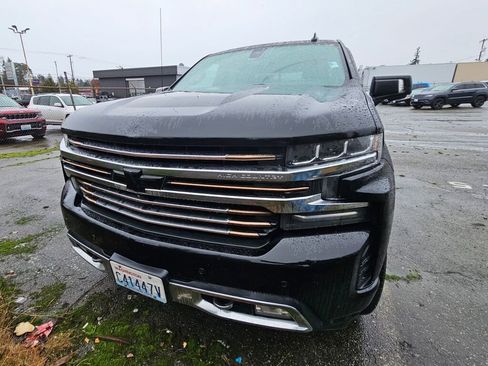 Used 2020 Chevrolet Silverado 1500 High Country w/ Technology Package image 3