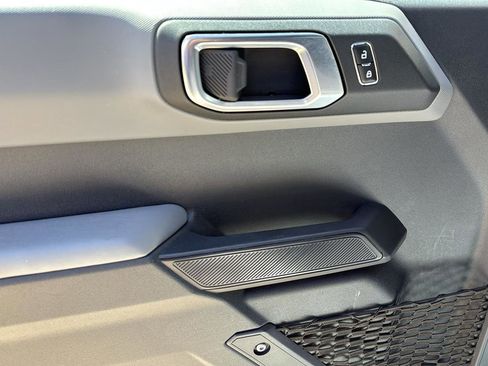 Used 2023 Ford Bronco Big Bend image 12