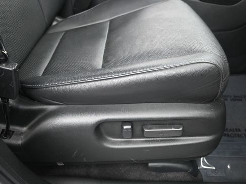 Used 2024 Honda Passport EX-L image 10