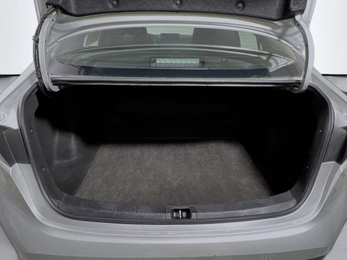 Used 2025 Toyota Corolla LE image 34