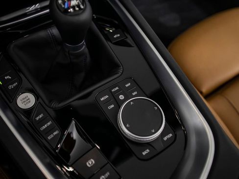 Used 2025 BMW Z4 M40i w/ Edition image 39