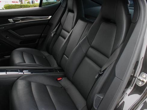 Used 2012 Porsche Panamera image 21