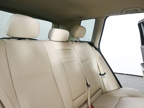 Used 2014 Mercedes-Benz GLK 350 2WD image 19