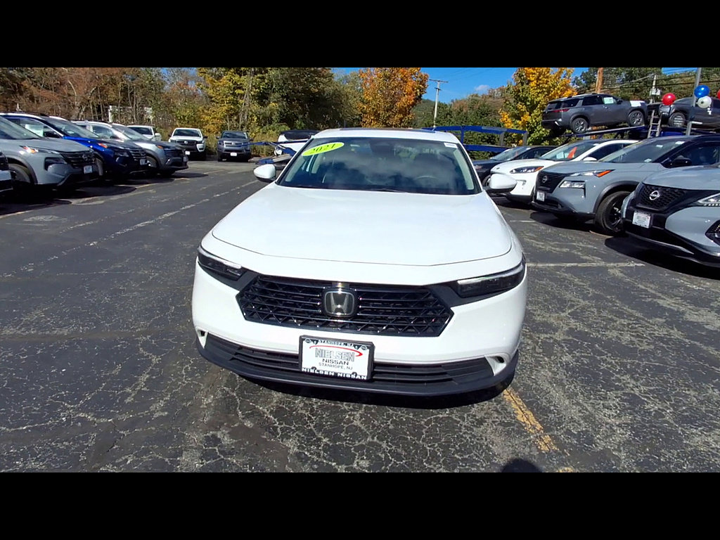 Used 2023 Honda Accord EX image 3