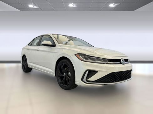 New 2026 Volkswagen Jetta SE image 7