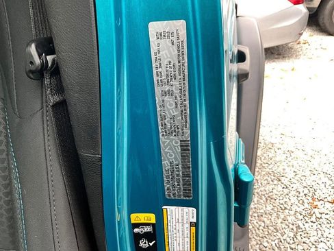 Used 2024 Jeep Wrangler Unlimited Rubicon 4xe image 33