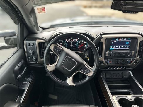 Used 2019 GMC Sierra 3500 Denali image 11