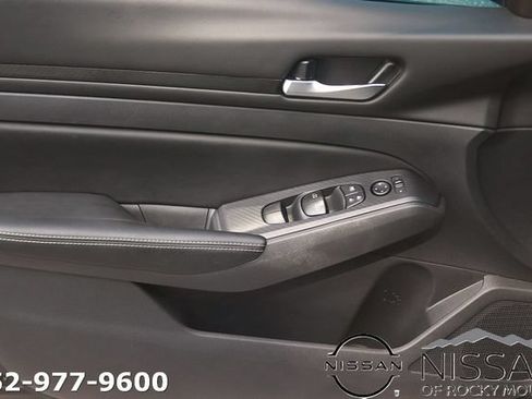 Certified 2025 Nissan Altima 2.5 SV w/ SV Premium Package FWD image 8