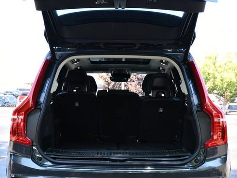 Used 2021 Volvo XC90 T6 Momentum w/ Advanced Package AWD/4WD image 22