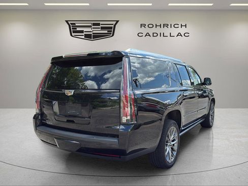 Used 2019 Cadillac Escalade ESV Platinum w/ Escalade Sport Edition AWD/4WD image 5