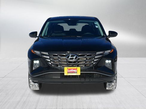 Used 2023 Hyundai Tucson SE image 2