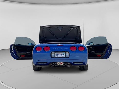Used 2003 Chevrolet Corvette Convertible w/ Preferred Equipment Group1 RWD image 27