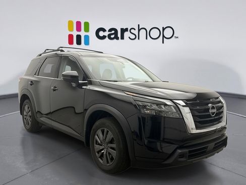 Used 2024 Nissan Pathfinder SV AWD/4WD image 5