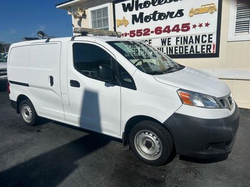 Used 2015 Nissan NV200 S w/ Cruise Control Package image 2