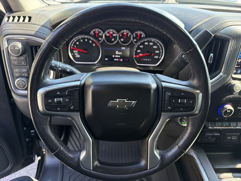 Used 2021 Chevrolet Silverado 1500 LT Trail Boss w/ Convenience Package II AWD/4WD image 18
